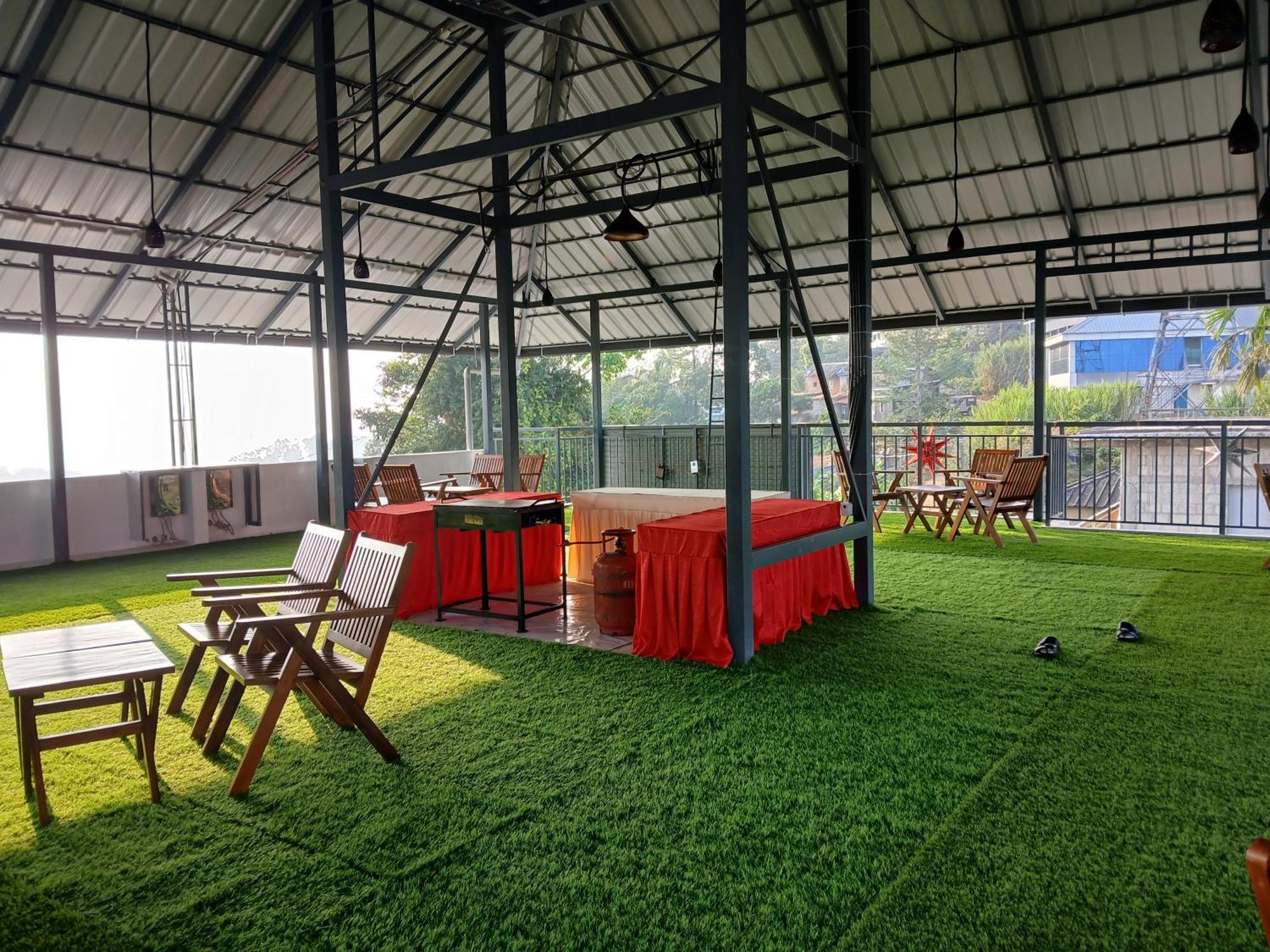 Tea Elanza Apartment Devikolam Luaran gambar