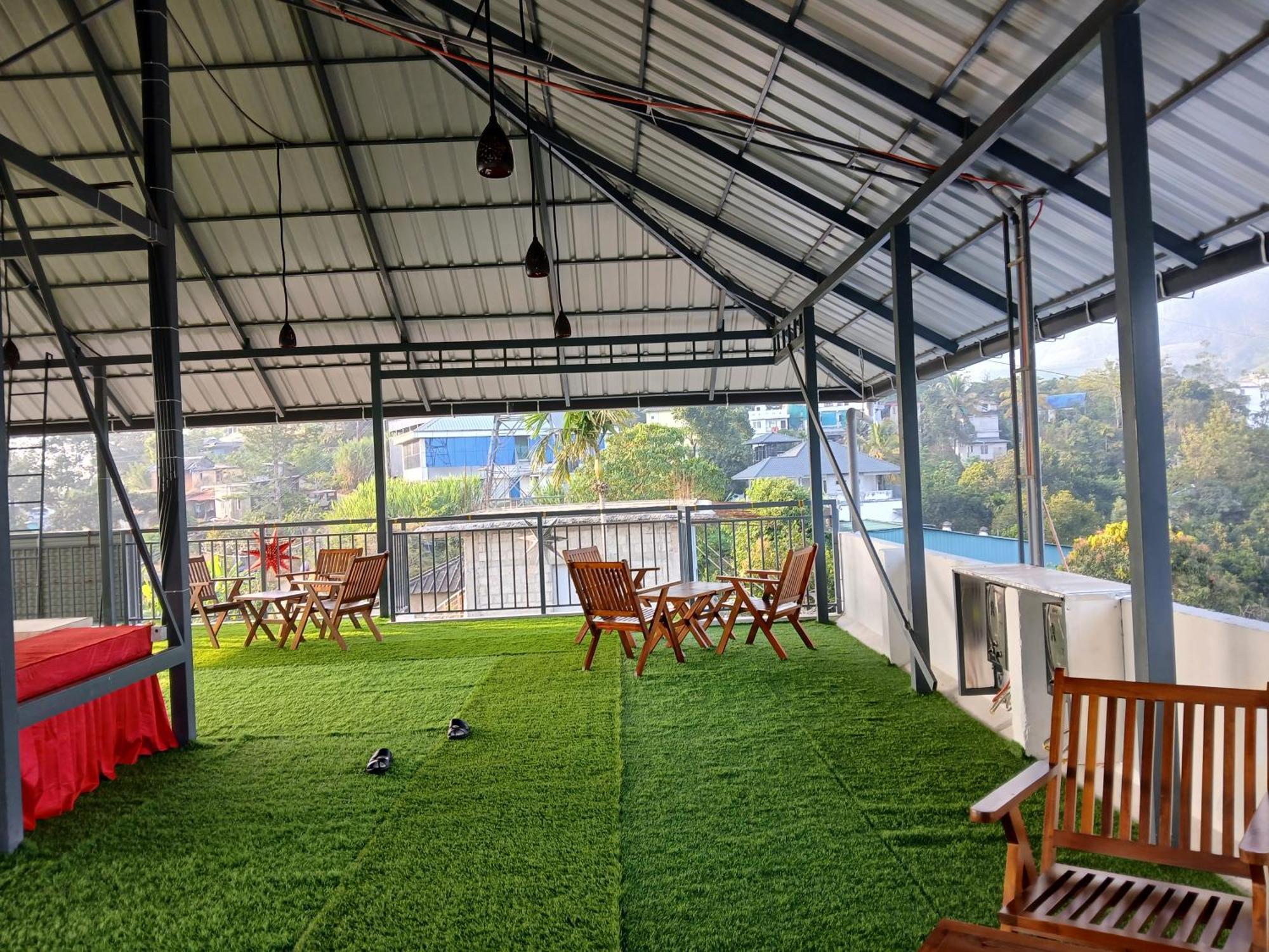 Tea Elanza Apartment Devikolam Luaran gambar